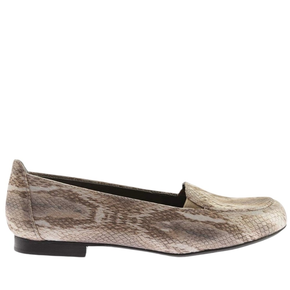 Ros Hommerson Women's Snake Print Loafer Flats Tan Beige Slip On Shoes 13M